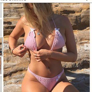 NWT Frankies x GUIZIO Tide Crochet Triangle Bikini Top Size Small